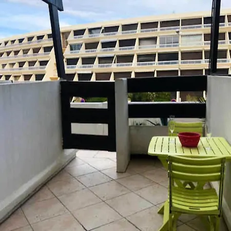 Апартаменти For 2 People *